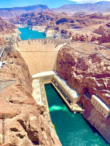 Photos Vertical shot of the Hoover Dam Bypass in Las Vegas, Nevada, in sunlight