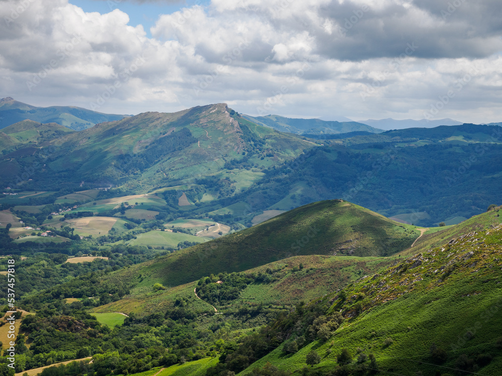 paysage depuis la Rhune en pays basque français