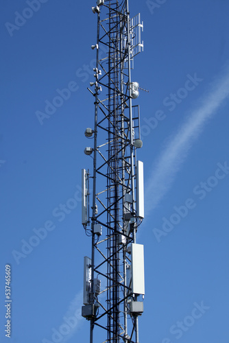 5G Mobile phone network antenna.