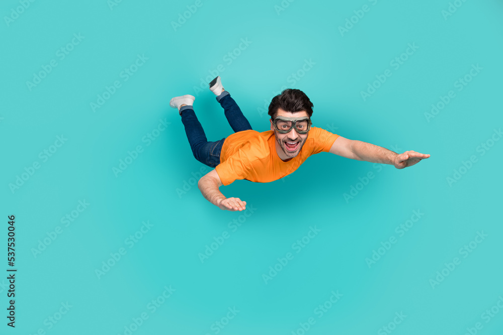 Full Length Photo Of Carefree Sporty Guy Trying Skydive Falling Down