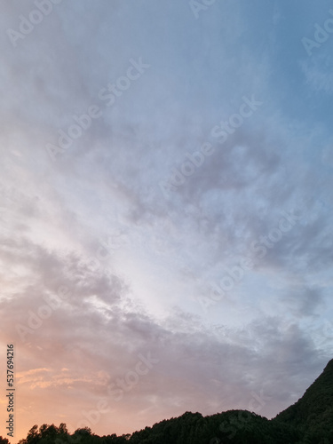 Vanilla sky and evening countryside © binimin
