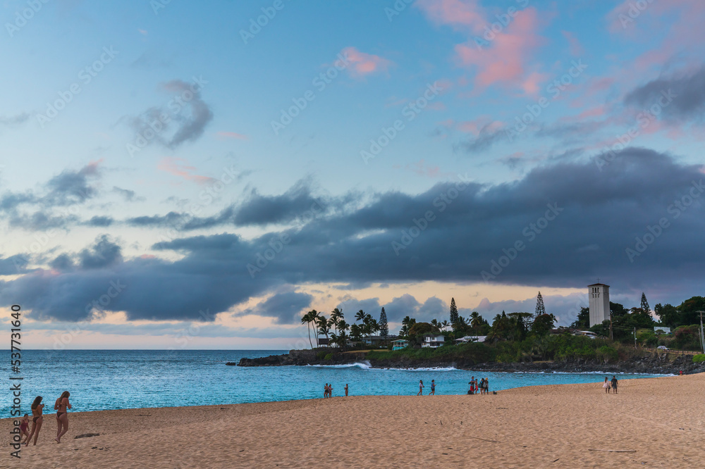 Obraz premium Waimea beach at sunset,Hawaii,usa.