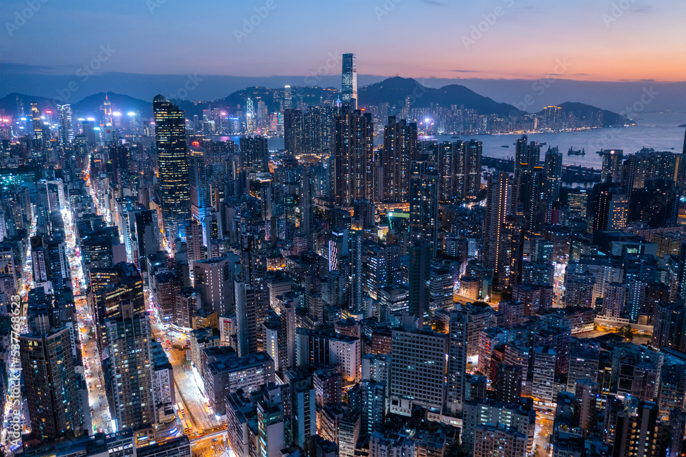Obraz premium Top view of Hong Kong city at night