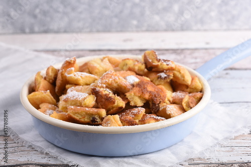 Kaiserschmarrn - the Austrian dessert 