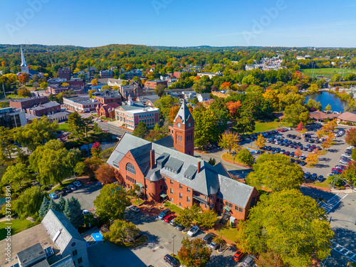 Photo Winchester Town Hall aerial view in fall at Winchester Center Historic District, town of Winchester, Massachusetts MA, USA