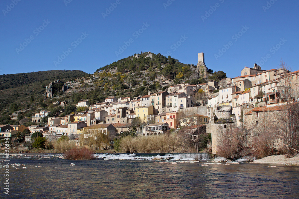 Roquebrun  moulin sur l'Orb, Hérault, Occitanie , vacances,  tourisme, nature , horizon, calme, grands espaces, nature, zen, belle photo 