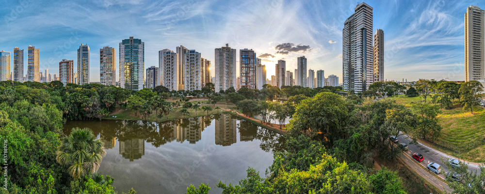 Fototapeta premium PARQUE FLAMBOYANT 3