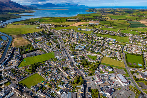 Foto Killarney in Ireland Aerial View | Drone Pictures of the Town Killarney in Count