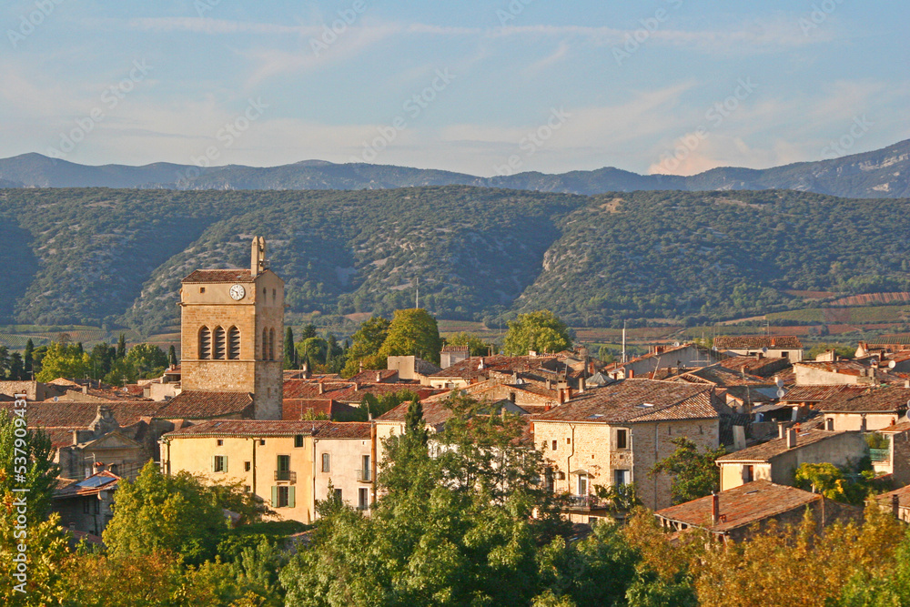 Aniane village  Hérault Occitanie tourisme Languedoc 