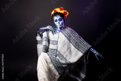 фотографія Catrina Mexicana en día de muertos clave baja