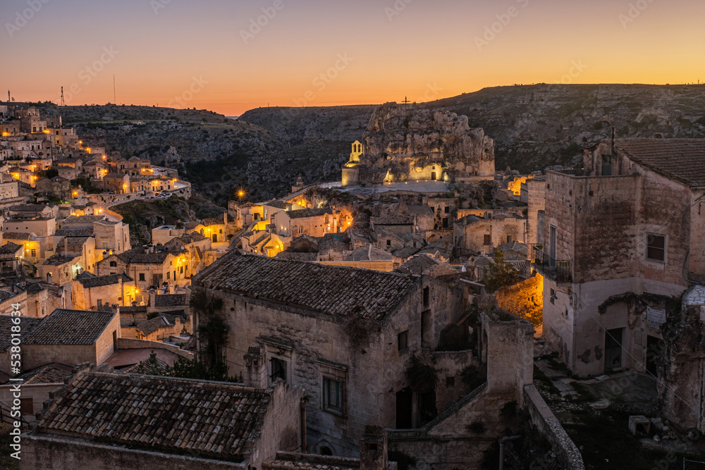 Panorama notturno di Matera