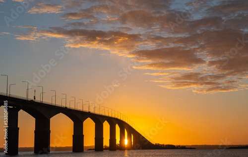 Fototapeta Naklejka Na Ścianę i Meble -  bridge at sunset