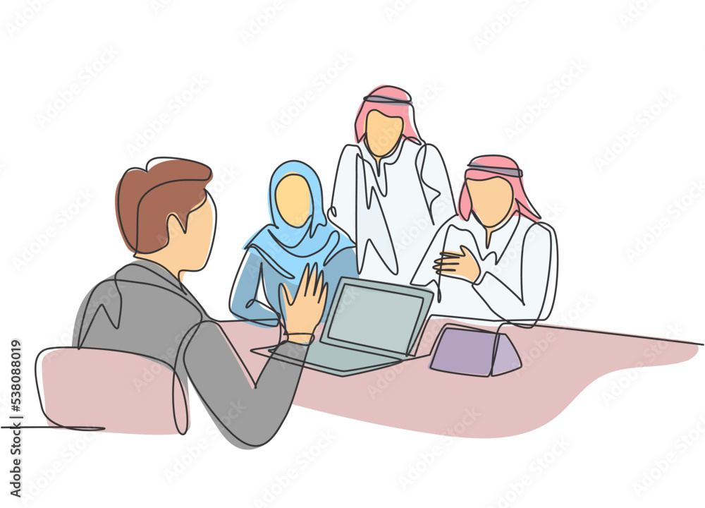 One single line drawing of young happy muslim businessmen get business coaching from consultant. Saudi Arabia cloth veil, headscarf, thobe, hijab. Continuous line draw design vector illustration
