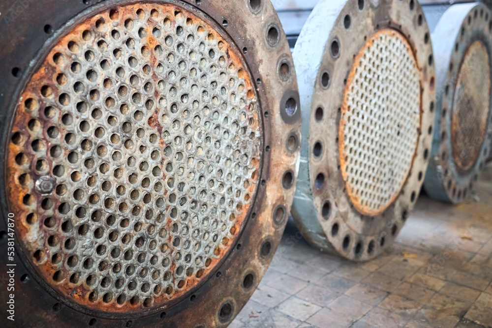 Corrosion, refinery heat exchanger chiller tubes with flange system