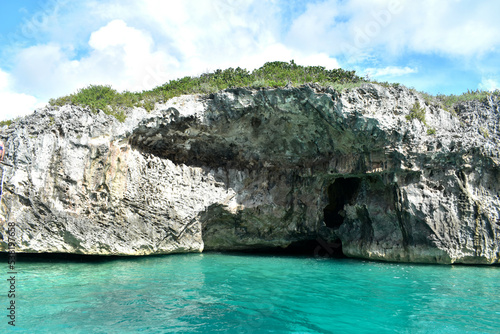 Bahamian Cove