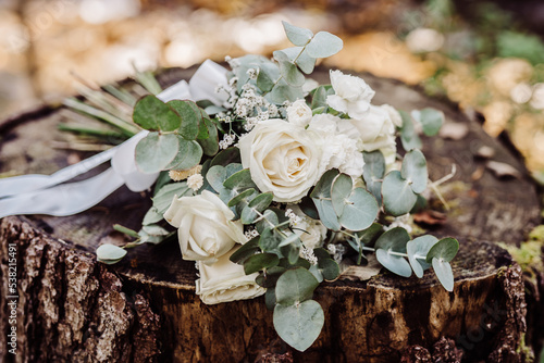 Fototapete bridal wedding bouquet white rose eucalyptus flowers