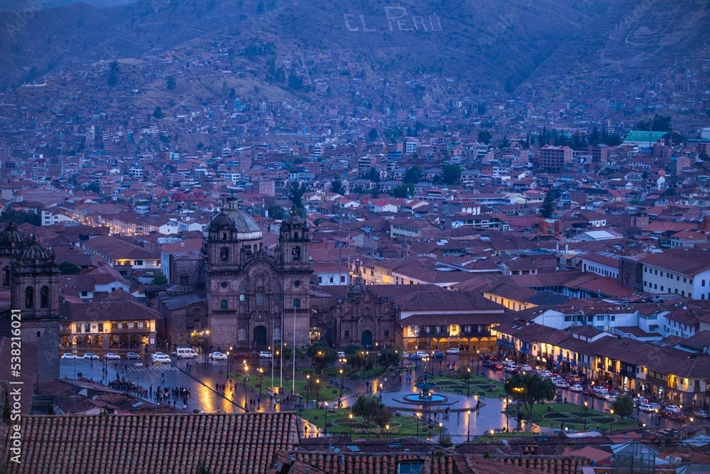Plaza de armas Cuzco-hora azul