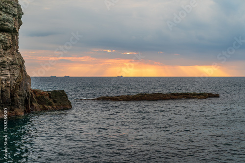 南紀白浜三段壁の夕暮れ