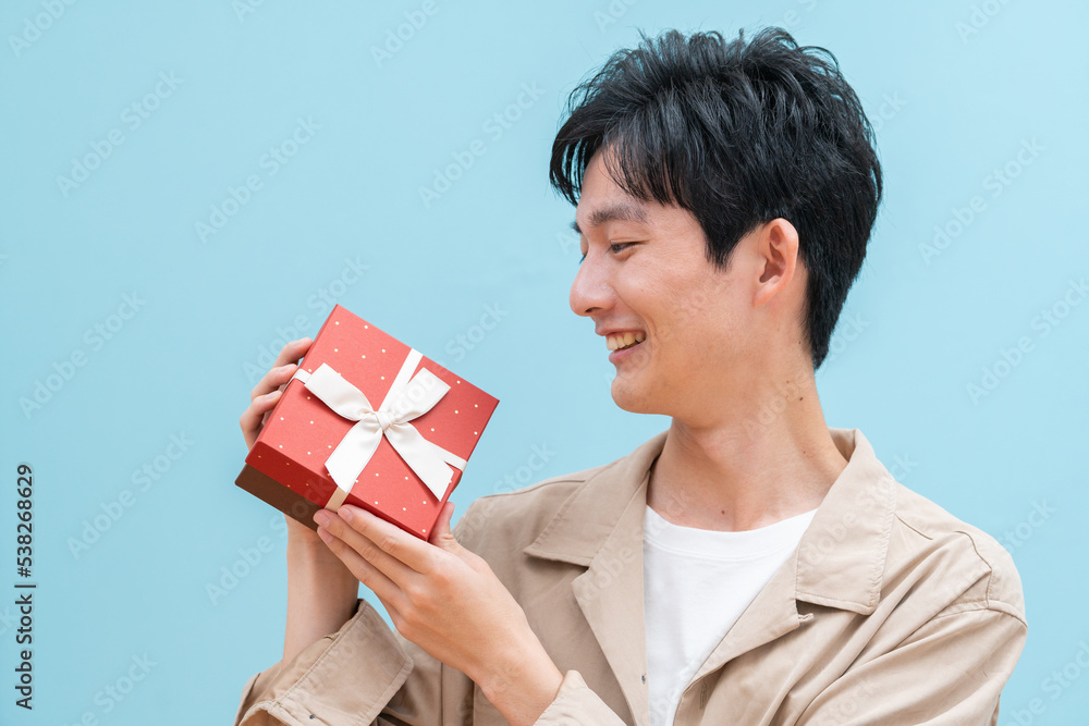 プレゼント・ギフト・若い男性