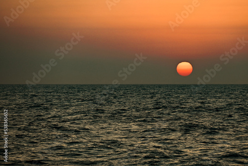 Fototapeta Naklejka Na Ścianę i Meble -  sonnenaufgang im Rotem Meer