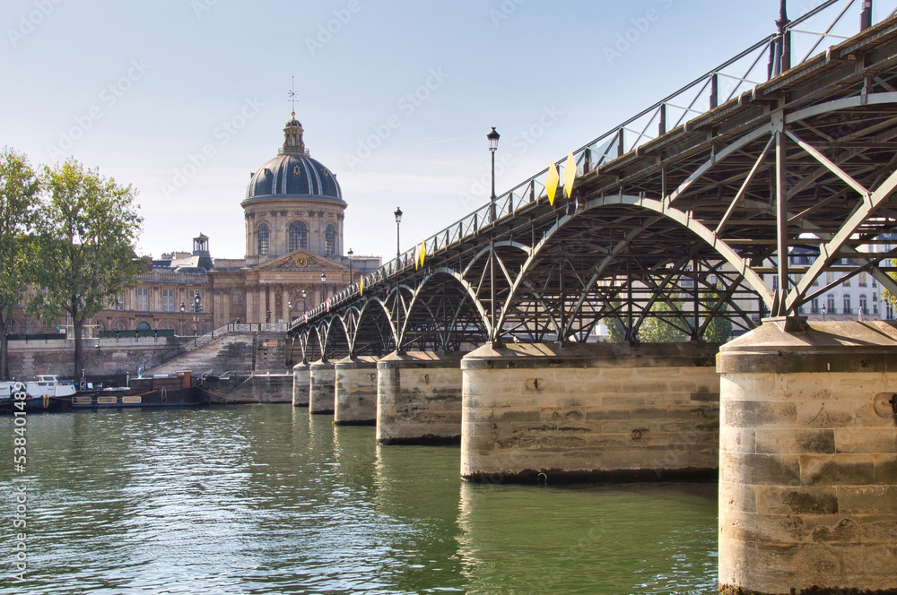 bridge over the river seine