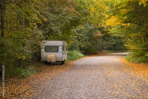 Wohnwagen, Camping Anhänger im Rosental, Leipzig, Sachsen, Deutschland