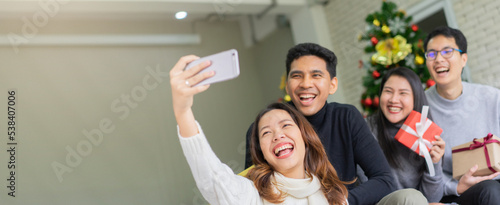 Fotografie group of happiness young adult friends take selfie photo with laughing together