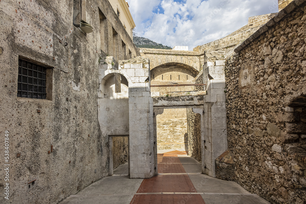 Obraz na płótnie Old walls of medieval fortifications in Monaco-Ville, Principality of Monaco. w salonie