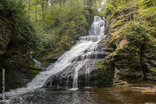 Fototapeta Naklejka Na Ścianę i Meble -  Dingmans Falls in Delaware Water Gap National Recreation Area, Pennsylvania.
