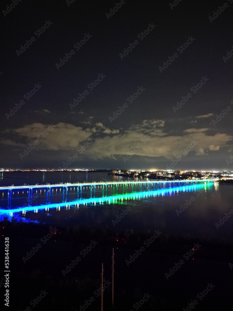 Fototapeta premium Champlain Bridge - Montreal, Canada