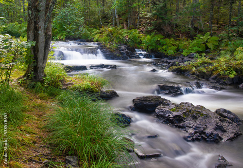 Fototapeta Naklejka Na Ścianę i Meble -  Beautiful river and waterfall in Maine