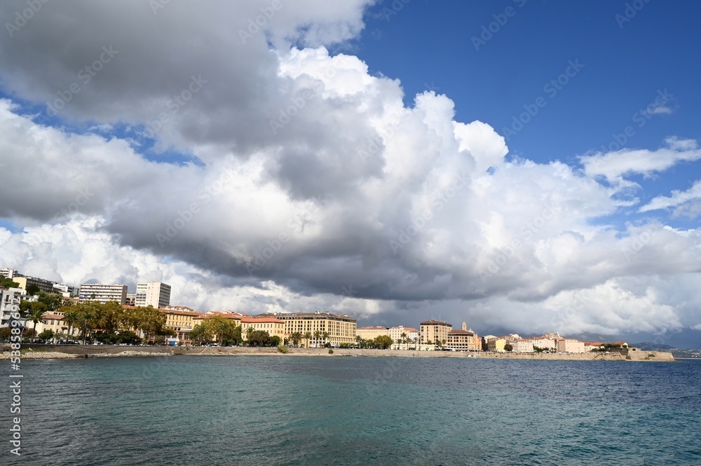 Vue générale d'Ajaccio en Corse