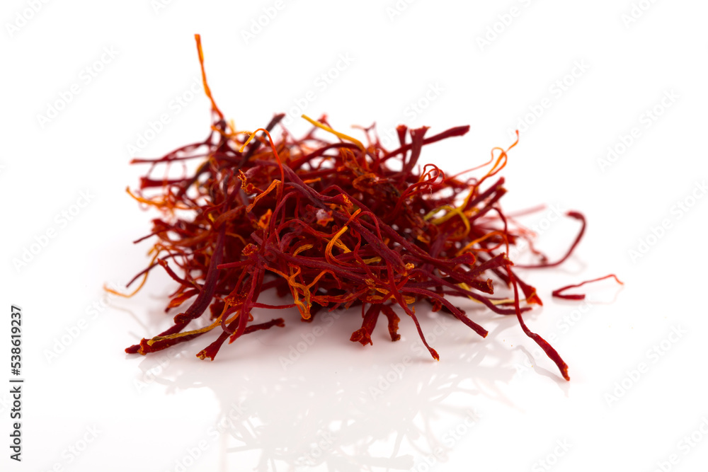 Fototapeta premium Dried saffron spice isolated