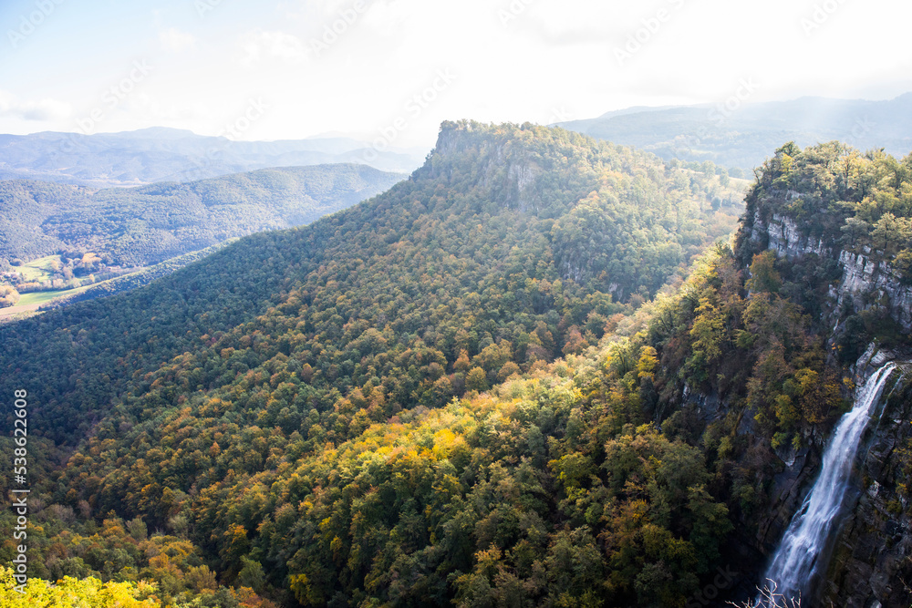 Fototapeta premium Autumn in Salt De Coromina waterfall, La Garrotxa, Spain