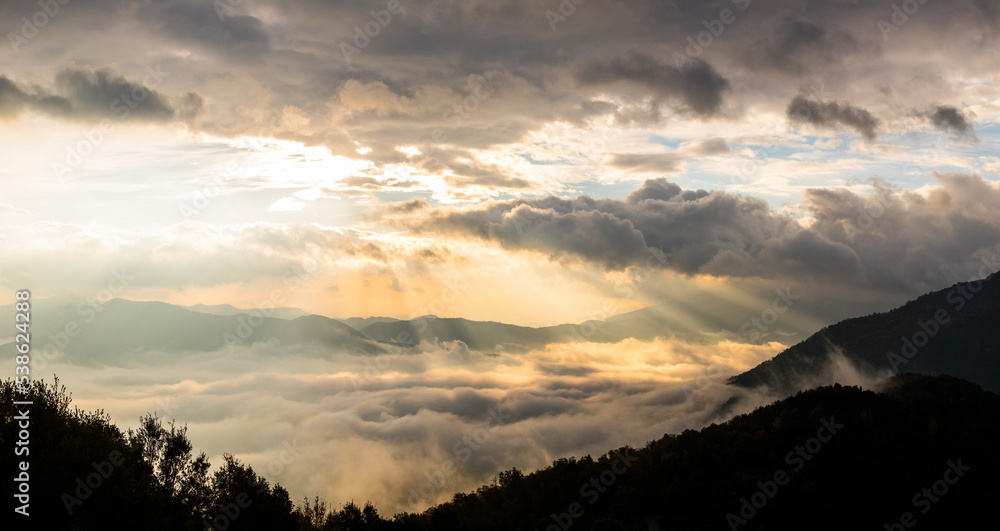 Fototapeta premium Autumn sunrise in Puigsacalm peak, La Garrotxa, Spain