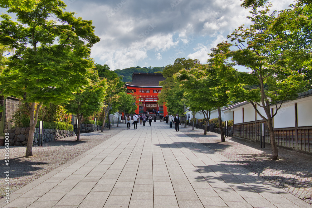The shrine gate and approach inside Fushimi-inari shrine.  Kyoto Japan
