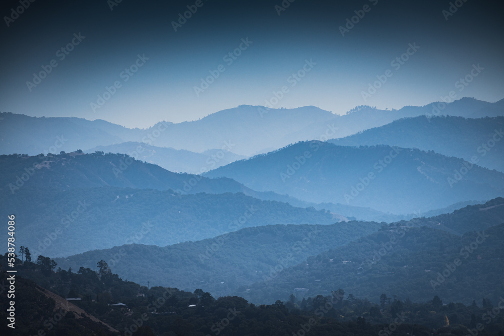 Fototapeta premium Blue mountains in the morning