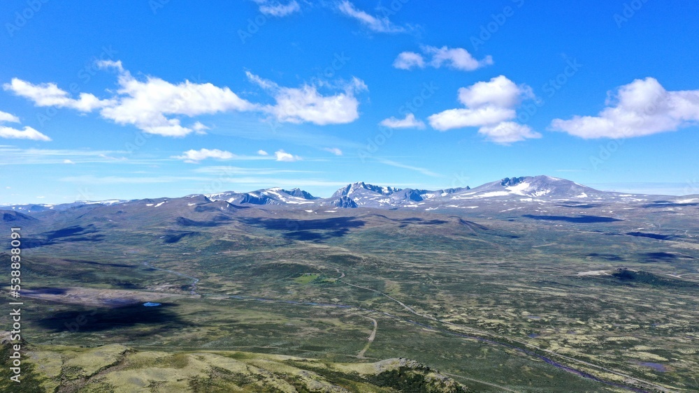 plateau et montagne au centre de la Norvège Hardangervidda
