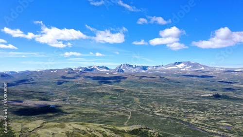 plateau et montagne au centre de la Norvège Hardangervidda © Lotharingia