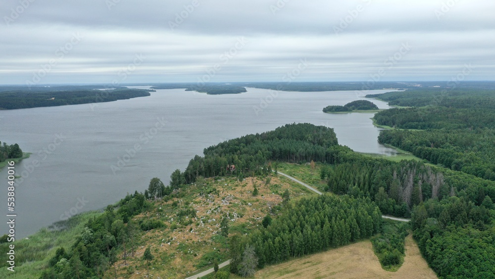 sur les bords du lac Mälar (Mälaren) en Suède	