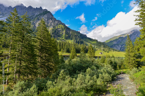 Stuben am Arlberg im österreichischen Bundesland Vorarlberg © Ilhan Balta