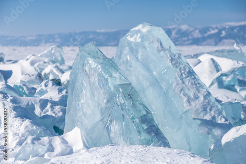 Fotografía Landscape with close up transparent ice on Baikal, ice hummocks