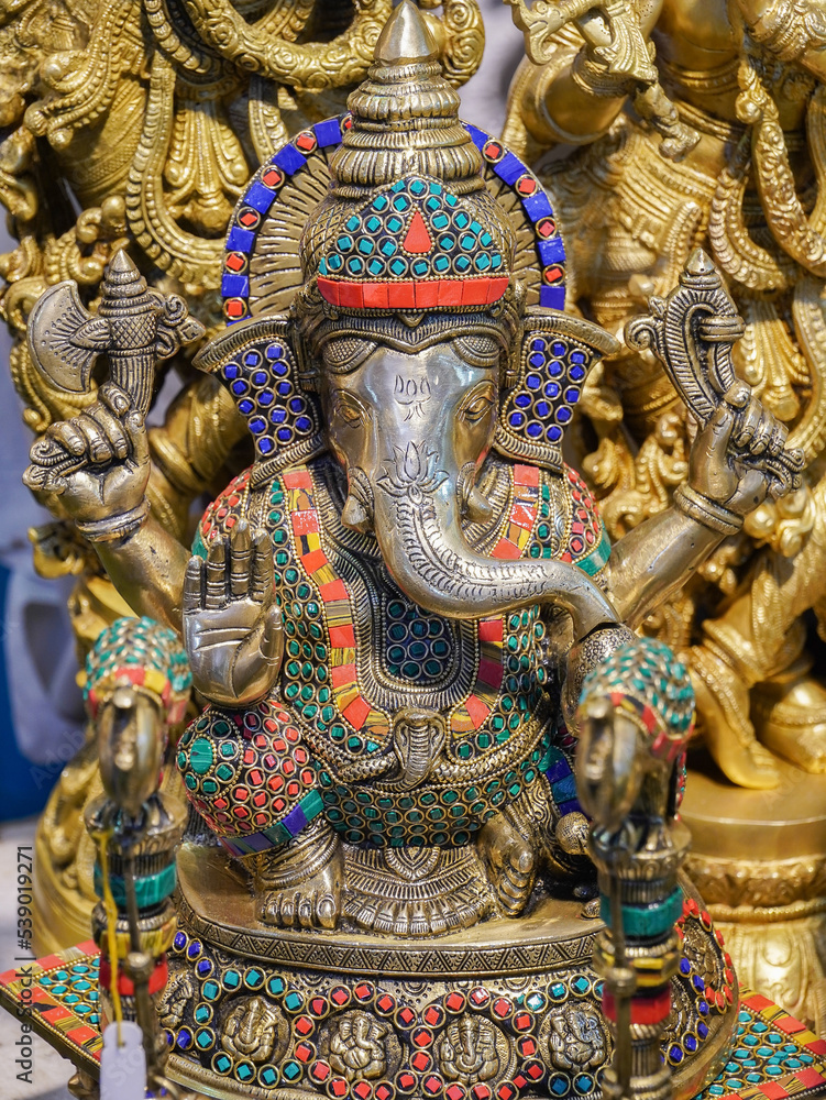 Fototapeta premium selective focus on the indian god Ganesha