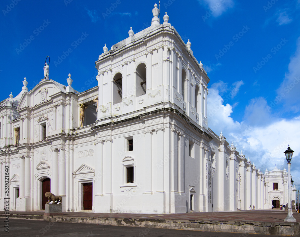 Catedral de la ciudad de León en Nicaragua