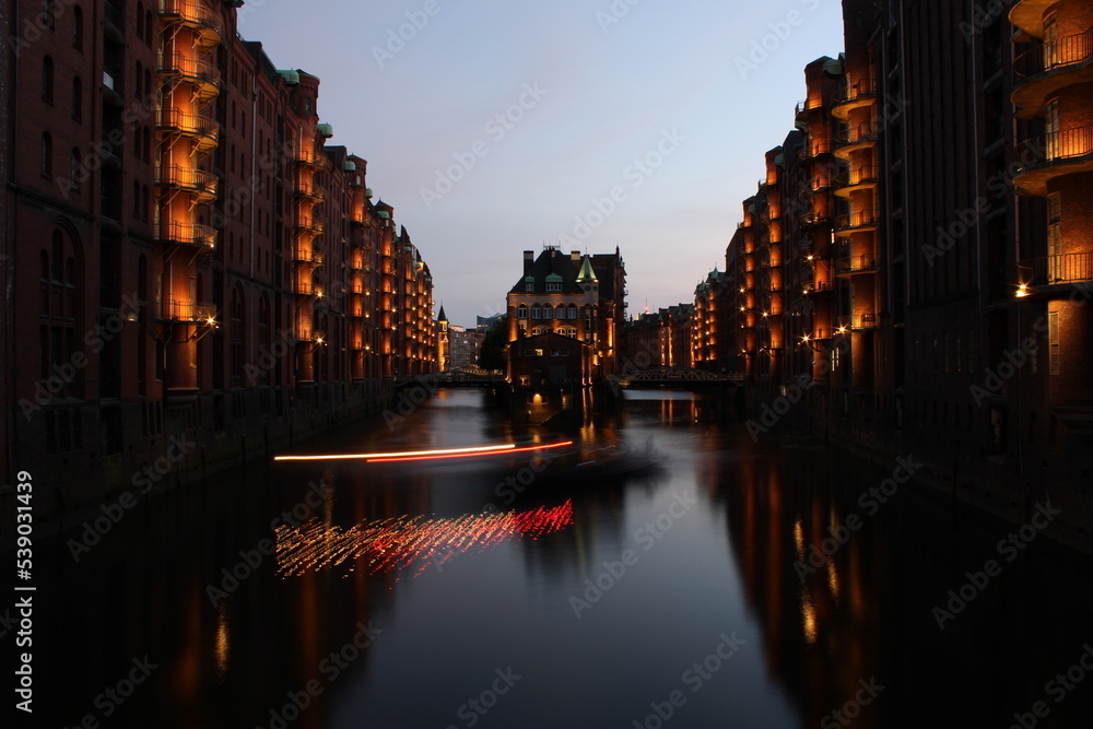 Hamburg At Night Over The Bridge 4K Wallpaper