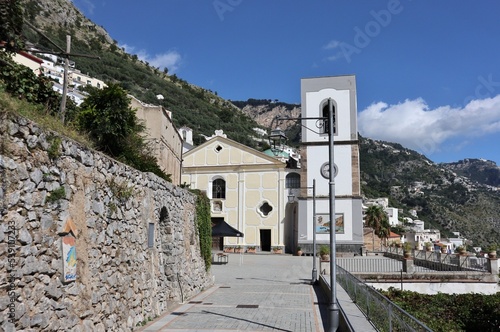 Foto Praiano - Chiesa di San Luca Evangelista da Via Duomo