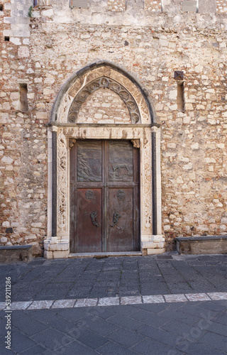 Seiteneingang Cattedrale Taormina