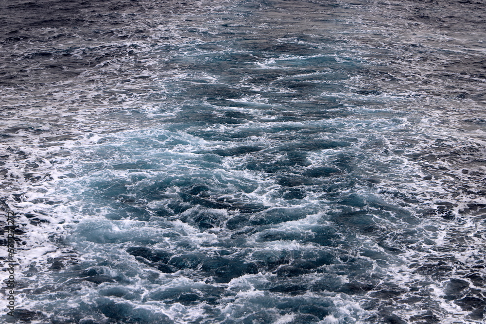 Fototapeta premium The color of the water in the mediterranean sea in shallow water