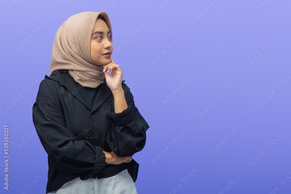 Asian Muslim Woman Smiling Showing Copy Space, Collage Girl Concept Isolated Transparent Background Asian Muslim Woman Smiling Showing Copy Space, Collage Girl Concept Isolated Transparent Background