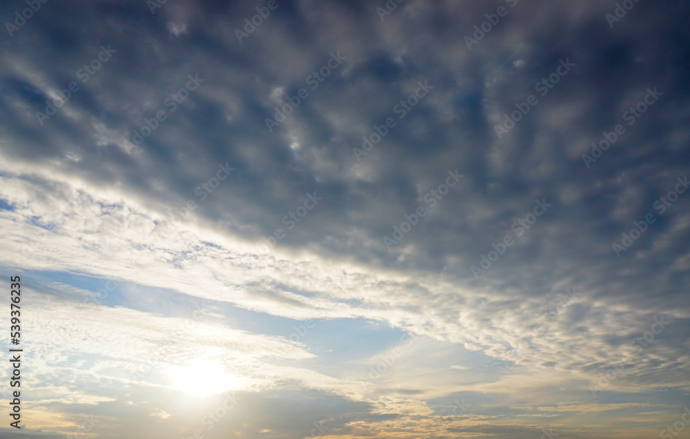 Obraz premium Sun and clouds in sky, Nature background